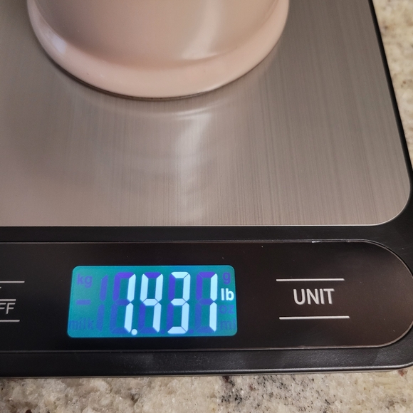 White Chocolate Scented Candle NEW Glass Covered Jar | Made in USA - Picture 5 of 12